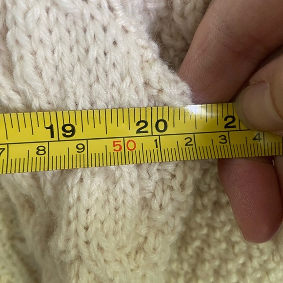 Fabulous Handmade Irish Fisherman Intricate Cable Knit Sweater Ivory Sz Small - Picture 9 of 10